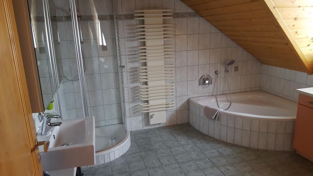 ריינהאוזן Ferienhaus Schwoerer מראה חיצוני תמונה